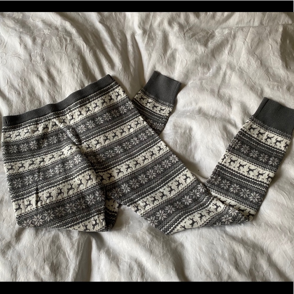 3/$20 Children’s Place sweater leggings size 14